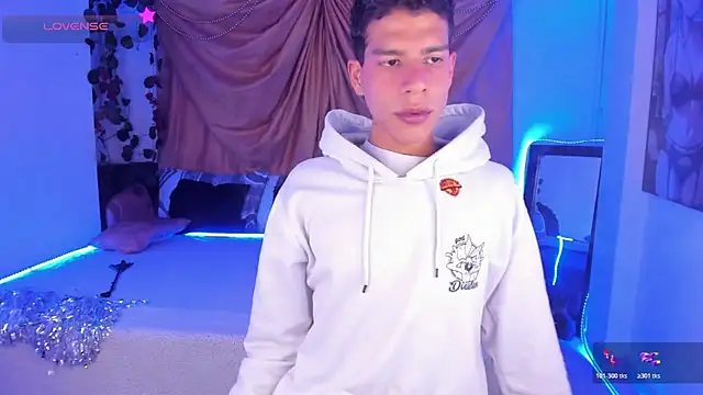 Ethan Boyy online show from 11.08.25