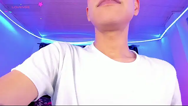 Ethan Boyy online show from 05.11.26