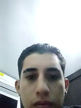 Latinos 2001 online show from 01.15.25