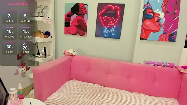 Snapshot of Brilly_Lily chatting on 10.04.25 Brilly Lily online show from 10.04.25