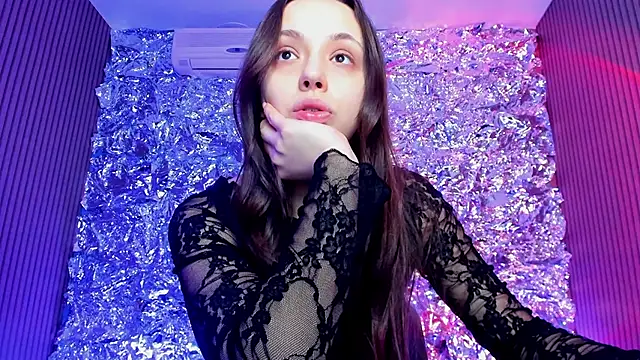 Snapshot of Sahara_Shields chatting on 01.21.25 Sahara Shields online show from 01.21.25