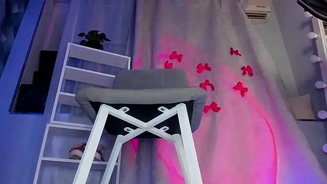 Snapshot of Sahara_Shields chatting on 02.03.25 Sahara Shields online show from 02.03.25