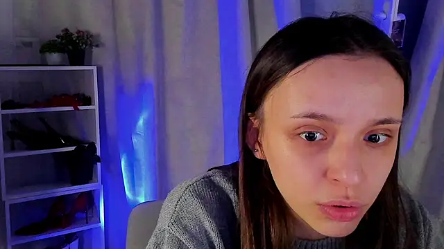 Snapshot of Sahara_Shields chatting on 10.02.25 Sahara Shields online show from 10.02.25