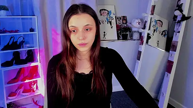 Snapshot of Sahara_Shields chatting on 11.29.25 Sahara Shields online show from 11.29.25