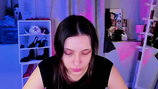 Sahara Shields online show from 02.25.26