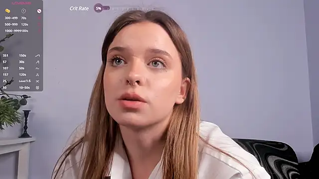 Snapshot of MonaClive chatting on 01.28.25 MonaClive online show from 01.28.25