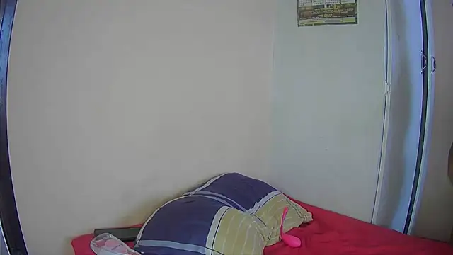 Snapshot of BigBootyStudent chatting on 01.18.25 BigBootyStudent online show from 01.18.25