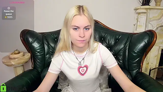 HillEva online show from 10.25.25