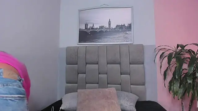 janna lopez  online show from 12.05.25