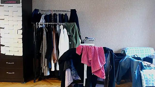  Roselina  online show from 04.04.26