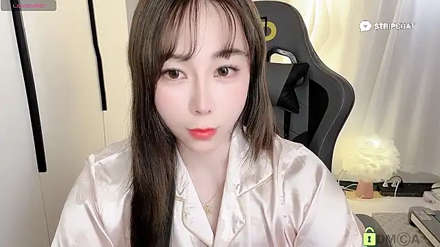 Snapshot of Alano-01 chatting on 03.21.25 Alano-01 online show from 03.21.25