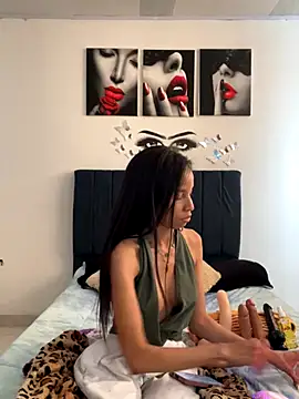 Keyler True18 online show from 09.13.25