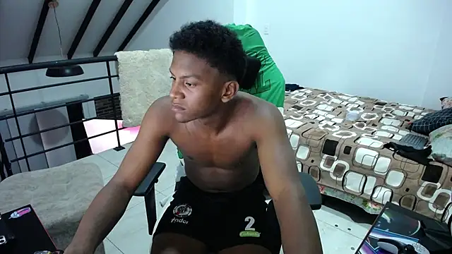 Snapshot of Master_foot_ chatting on 02.18.26 Master foot online show from 02.18.26