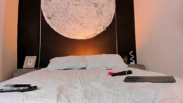 EthaanCox online show from 10.29.25