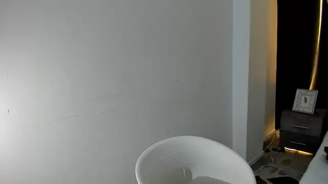 EthaanCox online show from 11.22.25