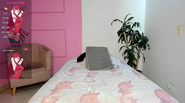 Snapshot of Missangeldust16 chatting on 01.22.25 Missangeldust16 online show from 01.22.25