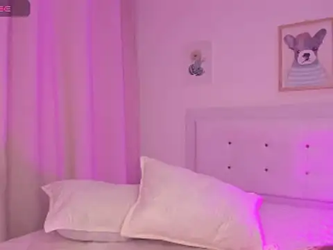 Snapshot of Missangeldust16 chatting on 02.05.25 Missangeldust16 online show from 02.05.25