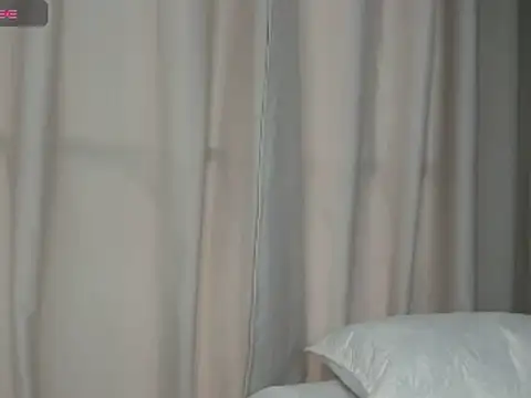 Snapshot of Missangeldust16 chatting on 02.06.25 Missangeldust16 online show from 02.06.25