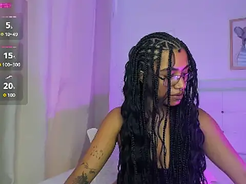 Snapshot of Missangeldust16 chatting on 02.18.25 Missangeldust16 online show from 02.18.25