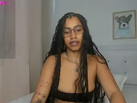 Snapshot of Missangeldust16 chatting on 02.20.25 Missangeldust16 online show from 02.20.25