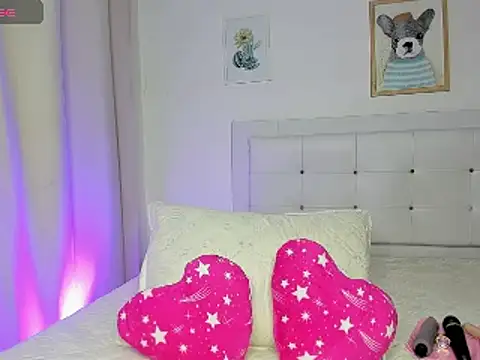 Snapshot of Missangeldust16 chatting on 02.26.25 Missangeldust16 online show from 02.26.25