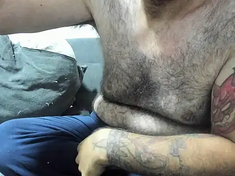 Snapshot of Chubi6669 chatting on 02.26.25 Chubi6669 online show from 02.26.25