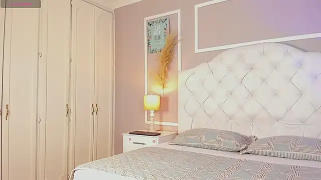 Snapshot of connor_and_angel chatting on 02.25.25 connor and angel online show from 02.25.25