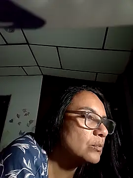 raquell moore online show from 02.18.26