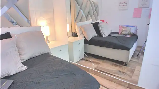 raquell moore online show from 03.28.26