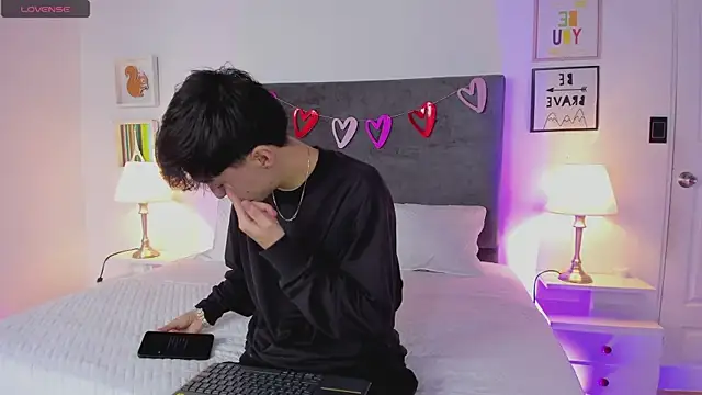 ethan and ava online show from 02.25.25