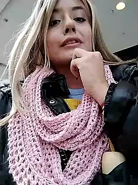 monicavictoria1301 online show from 05.12.26