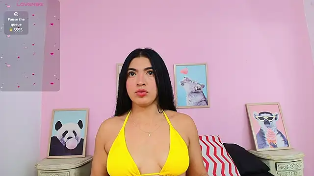 Snapshot of NicolettaLima chatting on 02.12.25 NicolettaLima online show from 02.12.25