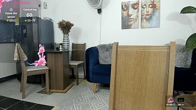 Snapshot of NicolettaLima chatting on 09.25.25 NicolettaLima online show from 09.25.25