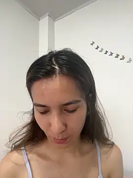 Bella still online show from 05.25.26