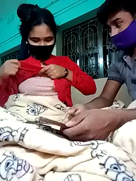 Snapshot of Sexy-Couple20 chatting on 01.24.25 Sexy-Couple20 online show from 01.24.25