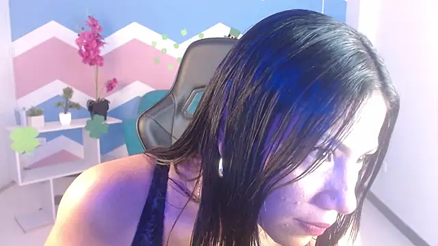 miss honey01 online show from 03.18.25