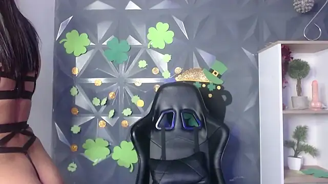 miss honey01 online show from 03.20.25