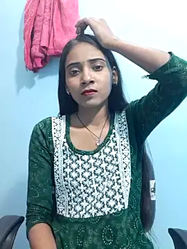 Snapshot of Divya-2007 chatting on 02.13.25 Divya-2007 online show from 02.13.25