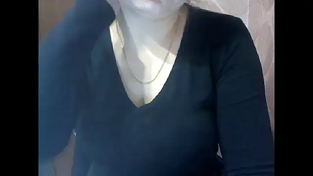 Allie Janet online show from 12.01.25