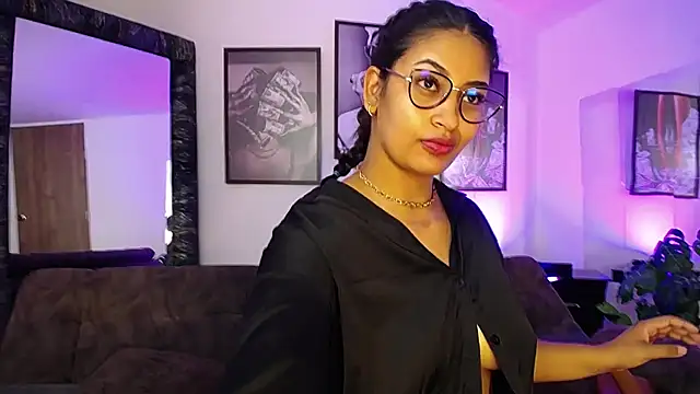 Snapshot of loretahorny chatting on 01.07.26 loretahorny online show from 01.07.26