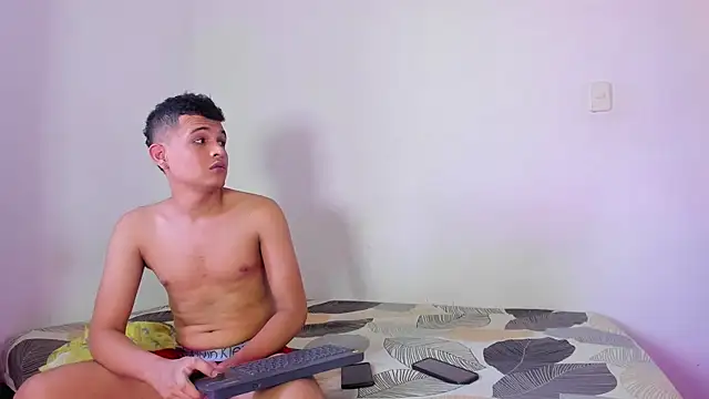 CoupleTwink12 online show from 04.03.26