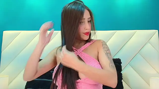 Snapshot of ArianaGolden chatting on 02.26.25 ArianaGolden online show from 02.26.25