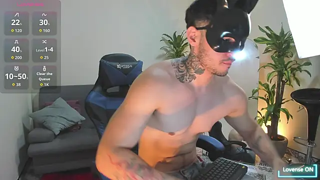 Snapshot of Salvatore_costa chatting on 10.30.25 Salvatore costa online show from 10.30.25