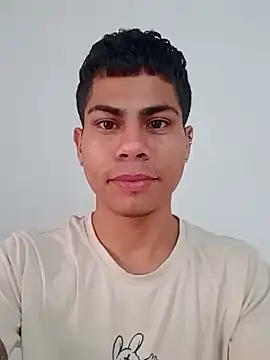 Snapshot of Dannytwinksxxx chatting on 01.15.25 Dannytwinksxxx online show from 01.15.25