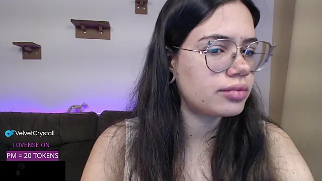 crystalll room online show from 10.28.25