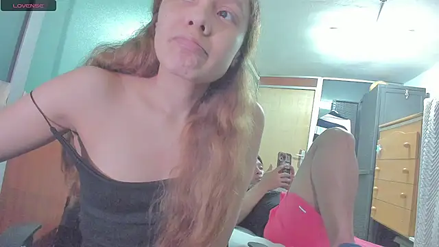 Snapshot of RagnarLothbrokXX chatting on 02.05.25 RagnarLothbrokXX online show from 02.05.25