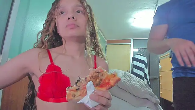 Snapshot of RagnarLothbrokXX chatting on 03.09.25 RagnarLothbrokXX online show from 03.09.25