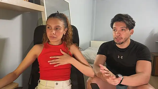 Snapshot of RagnarLothbrokXX chatting on 10.25.25 RagnarLothbrokXX online show from 10.25.25