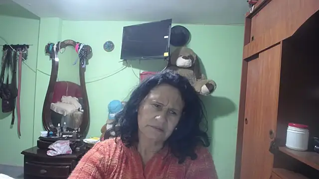 jazmin mature  online show from 03.04.25