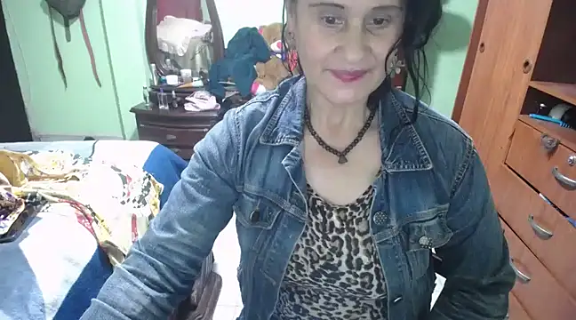 jazmin mature  online show from 03.19.25